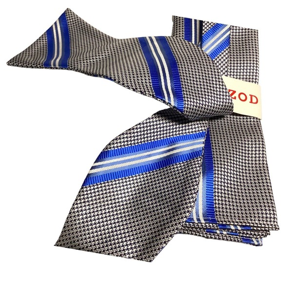 IZOD Bow Tie & Pocket Square New with Tags - Picture 7 of 8